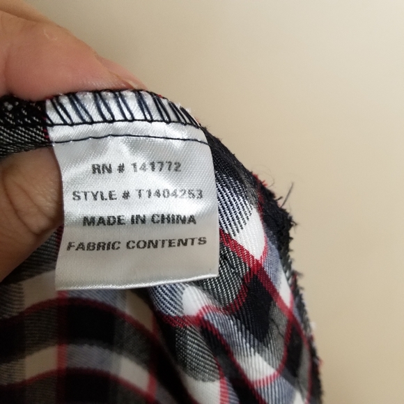 Frananna with an attitude Fannel Side cut out top - Picture 11 of 13